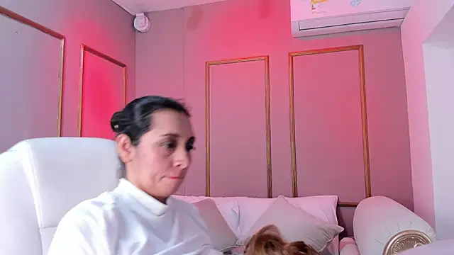 PerlaPreciosa online show from 12/16/25, 03:55