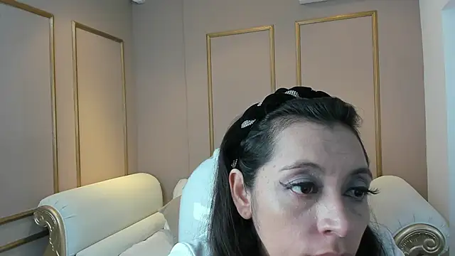 PerlaPreciosa online show from 11/06/25, 03:54