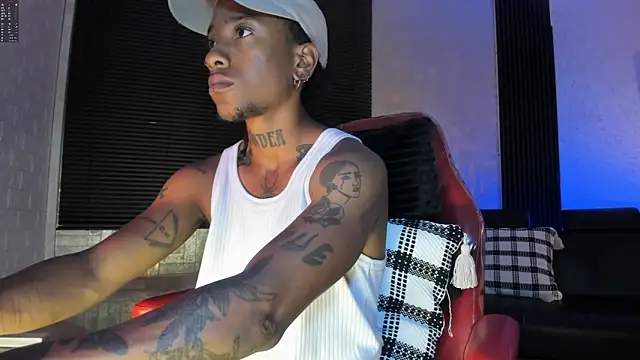 JhonyMiller  online show from 02/13/26, 11:49