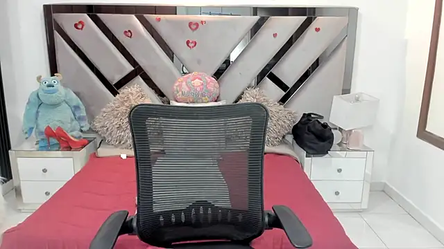 natalia5560 online show from 11/06/25, 01:48