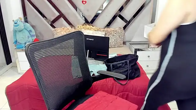 natalia5560 online show from 10/04/25, 01:12