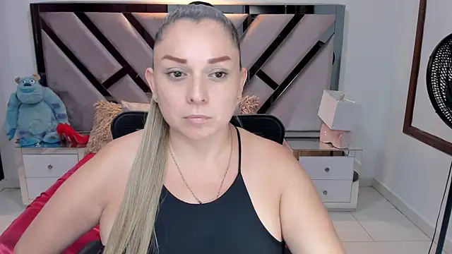 natalia5560 online show from 09/10/25, 02:38