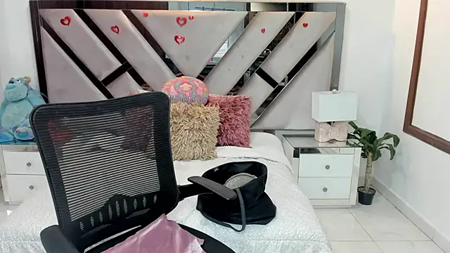 natalia5560 online show from 11/26/25, 01:11