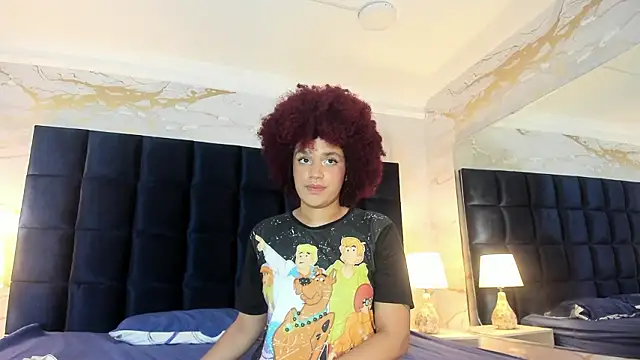 Snapshot of loladupont chatting on 03/13/26, 03:11 loladupont online show from 03/13/26, 03:11