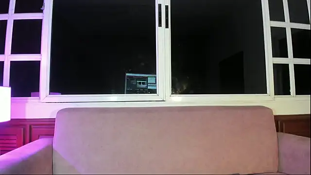 Snapshot of loladupont chatting on 09/13/25, 03:06 loladupont online show from 09/13/25, 03:06