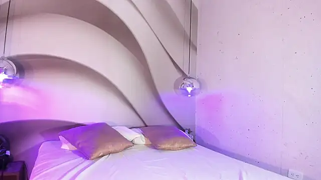 loladupont online show from 11/09/25, 03:21