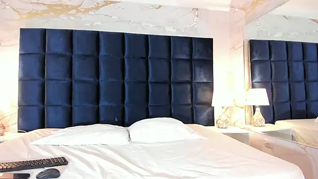 Snapshot of loladupont chatting on 02/27/26, 03:07 loladupont online show from 02/27/26, 03:07