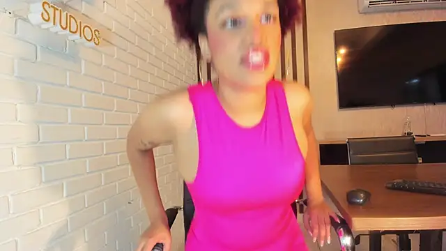 loladupont online show from 12/03/25, 03:07