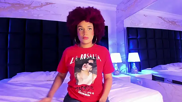 Snapshot of loladupont chatting on 02/14/26, 03:07 loladupont online show from 02/14/26, 03:07