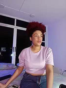 Snapshot of loladupont chatting on 04/02/26, 03:02 loladupont online show from 04/02/26, 03:02
