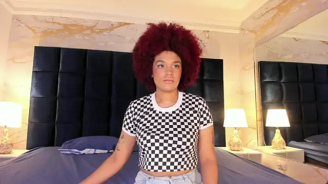 Snapshot of loladupont chatting on 03/15/26, 03:13 loladupont online show from 03/15/26, 03:13