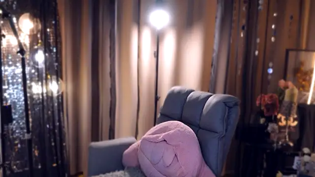 zhdhdbdkx online show from 12/01/25, 04:08