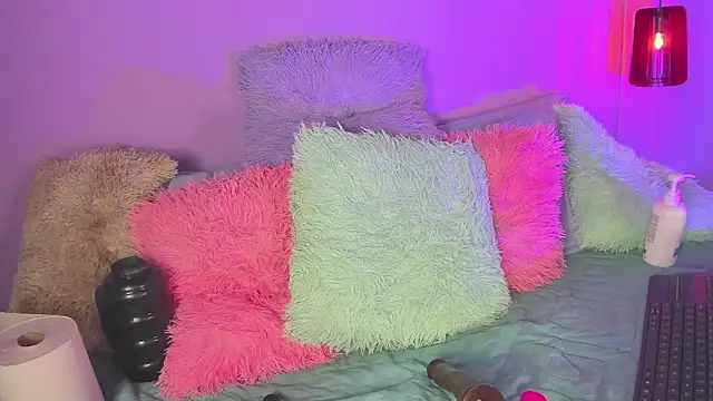 Little lili19 online show from 02/20/26, 09:39