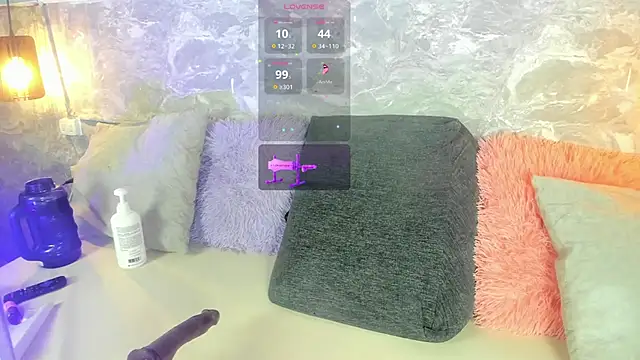 Little lili19 online show from 02/23/26, 07:58