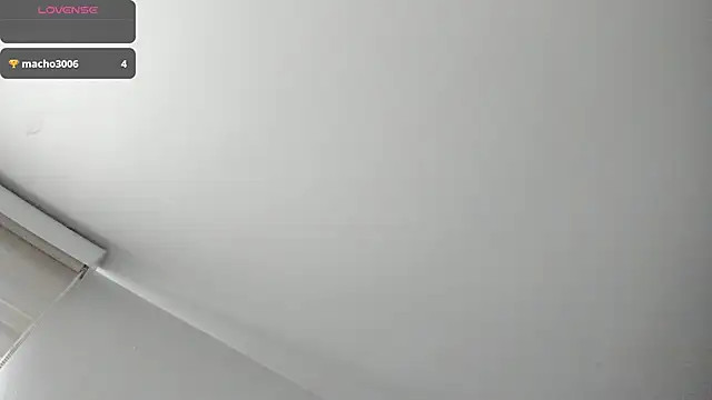 Snapshot of AbrilSonne chatting on 03/09/25, 07:37 AbrilSonne online show from 03/09/25, 07:37