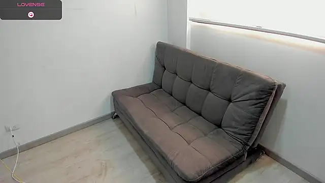 Snapshot of AbrilSonne chatting on 02/23/25, 07:17 AbrilSonne online show from 02/23/25, 07:17