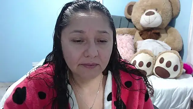 Snapshot of AngelRouss chatting on 09/27/25, 10:38 AngelRouss online show from 09/27/25, 10:38