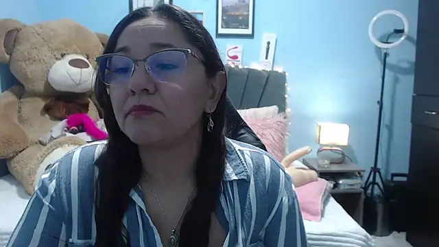 AngelRouss online show from 10/28/25, 02:23