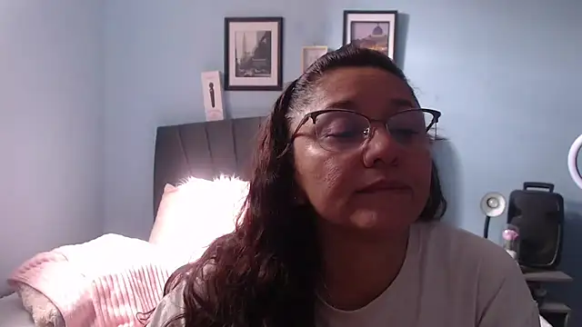 AngelRouss online show from 04/08/26, 07:26