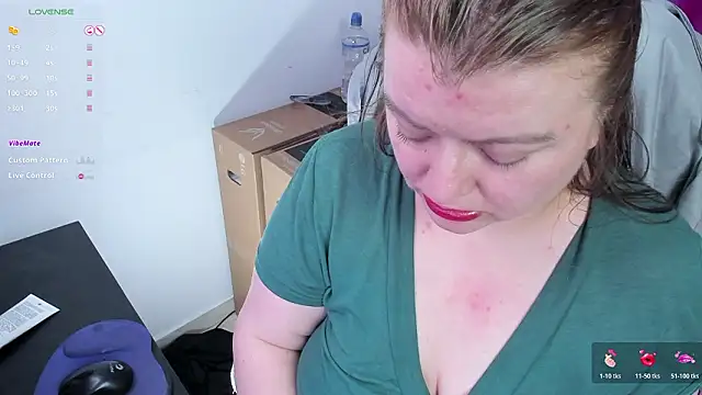 Queensamantha777 online show from 03/03/26, 04:30