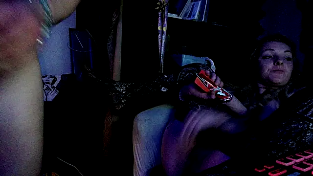 Snapshot of SilverandFox chatting on 01/16/25, 11:58 SilverandFox online show from 01/16/25, 11:58