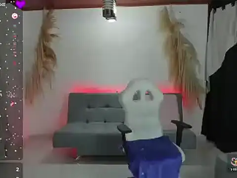 Snapshot of lovelypocahontas11 chatting on 01/19/25, 06:53 lovelypocahontas11 online show from 01/19/25, 06:53