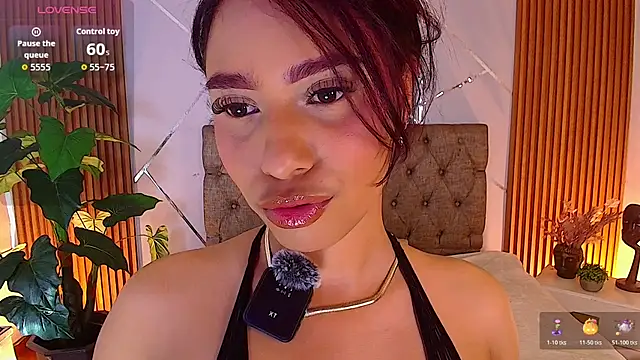 charlottee white online show from 05/01/26, 09:53