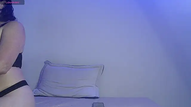 mimi heart online show from 01/14/25, 04:47