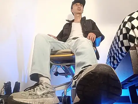 codysmith online show from 11/07/25, 08:57