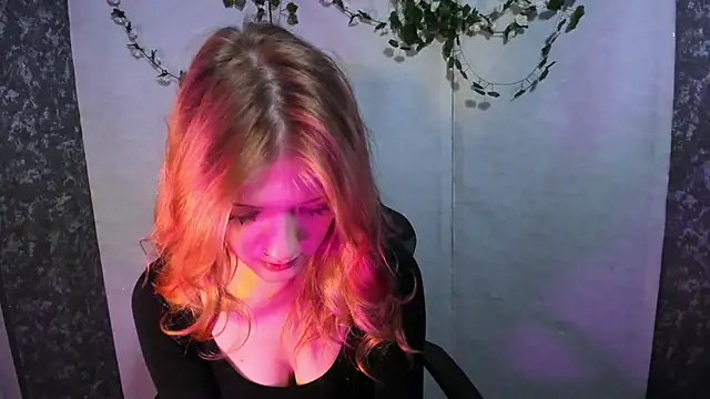 Lina Vi online show from 04/07/26, 08:10