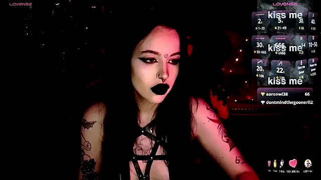 Snapshot of alexx_succubus chatting on 10/19/25, 05:26 alexx succubus online show from 10/19/25, 05:26