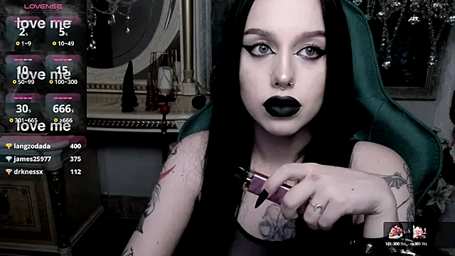 Snapshot of alexx_succubus chatting on 03/04/25, 08:38 alexx succubus online show from 03/04/25, 08:38