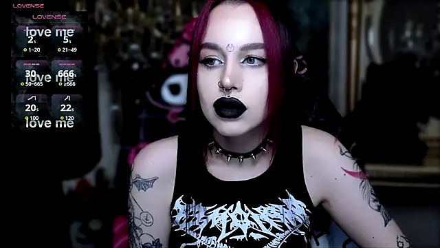 Snapshot of alexx_succubus chatting on 11/21/25, 04:11 alexx succubus online show from 11/21/25, 04:11