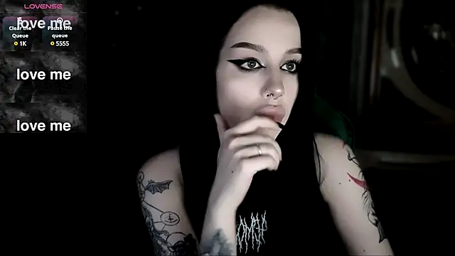 Snapshot of alexx_succubus chatting on 03/09/25, 06:32 alexx succubus online show from 03/09/25, 06:32