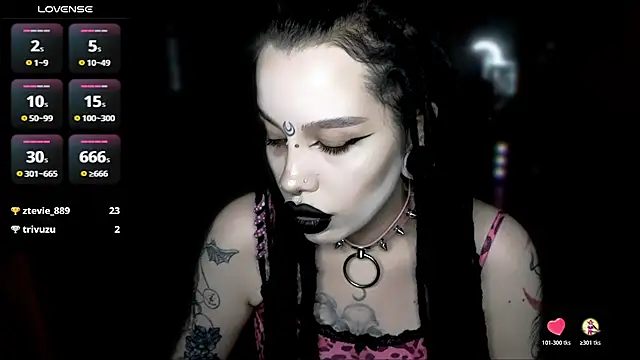 Snapshot of alexx_succubus chatting on 04/15/26, 10:21 alexx succubus online show from 04/15/26, 10:21