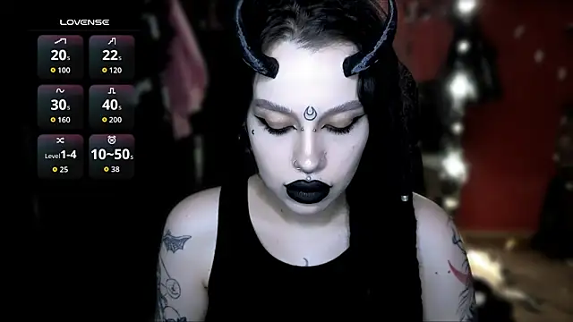 Snapshot of alexx_succubus chatting on 05/24/26, 04:23 alexx succubus online show from 05/24/26, 04:23