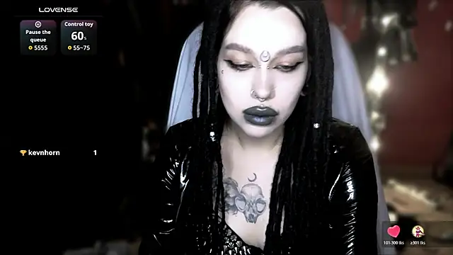 Snapshot of alexx_succubus chatting on 05/14/26, 04:42 alexx succubus online show from 05/14/26, 04:42