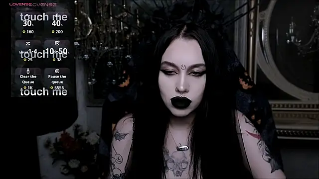 Snapshot of alexx_succubus chatting on 09/26/25, 12:23 alexx succubus online show from 09/26/25, 12:23