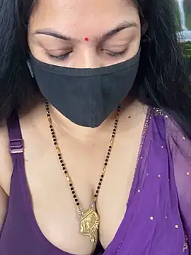 FlatVincy4 online show from 10/19/25, 04:48