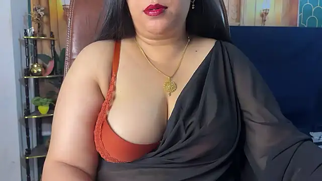 Snapshot of FlatVincy4 chatting on 04/25/26, 03:53 FlatVincy4 online show from 04/25/26, 03:53