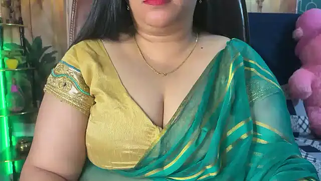 Snapshot of FlatVincy4 chatting on 03/23/26, 03:12 FlatVincy4 online show from 03/23/26, 03:12