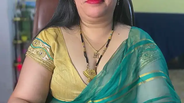 FlatVincy4 online show from 02/05/26, 04:25