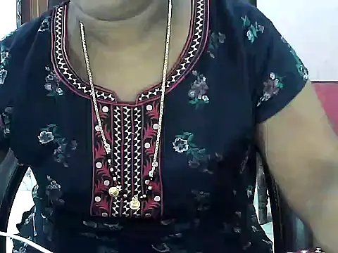 Snapshot of telugu_indhu_0001 chatting on 06/10/26, 06:09 telugu indhu 0001 online show from 06/10/26, 06:09