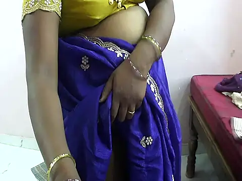 Snapshot of telugu_indhu_0001 chatting on 06/03/26, 06:25 telugu indhu 0001 online show from 06/03/26, 06:25
