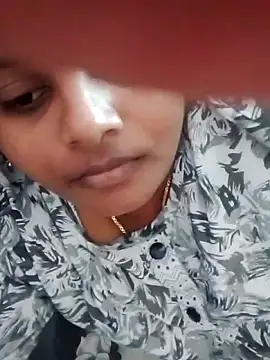 Snapshot of telugu_indhu_0001 chatting on 05/31/26, 06:19 telugu indhu 0001 online show from 05/31/26, 06:19