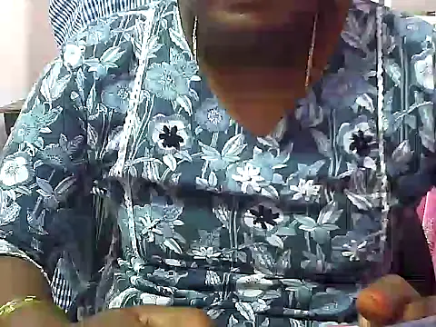 Snapshot of telugu_indhu_0001 chatting on 04/10/26, 08:21 telugu indhu 0001 online show from 04/10/26, 08:21