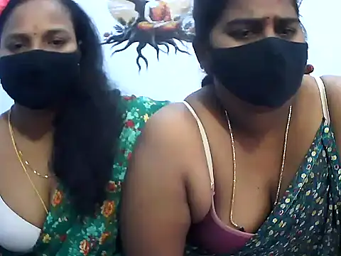 Snapshot of telugu_indhu_0001 chatting on 10/10/25, 07:31 telugu indhu 0001 online show from 10/10/25, 07:31