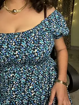 hot menka online show from 10/24/25, 04:50