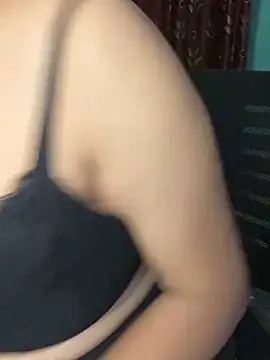 hot menka online show from 02/01/25, 04:00