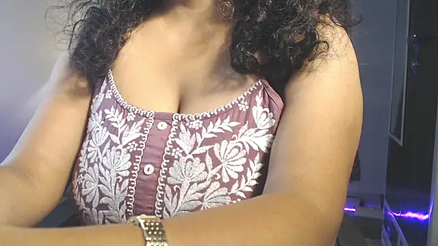 Snapshot of hot_menka chatting on 06/03/26, 08:57 hot menka online show from 06/03/26, 08:57